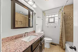 794 S Fairfield Ave, Elmhurst, IL 60126 - Photo 11