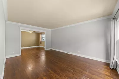 794 S Fairfield Avenue, Elmhurst, IL 60126 - Photo 3