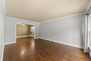 794 S Fairfield Ave, Elmhurst, IL 60126 - Photo 3