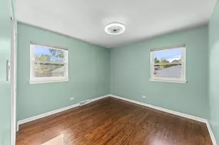 794 S Fairfield Ave, Elmhurst, IL 60126 - Photo 9