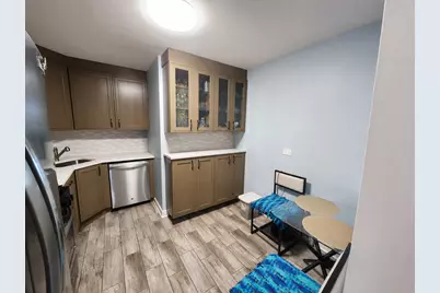 4 Parkside Court #3, Vernon Hills, IL 60061 - Photo 7