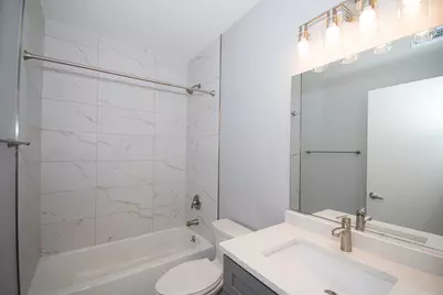 141 S Oak Park Avenue #6, Oak Park, IL 60302 - Photo 5