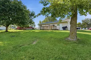 608 W Oak St, Leroy, IL 61752 - Photo 27