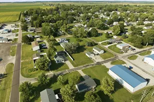 608 W Oak St, Leroy, IL 61752 - Photo 33