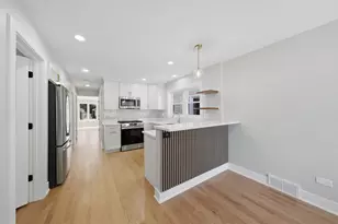 5750 S Oak Park Ave, Chicago, IL 60638 - Photo 9