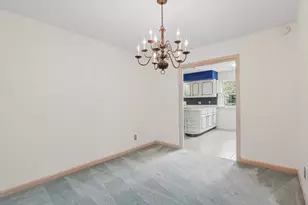 2118 Bristol Rd, Champaign, IL 61821 - Photo 11