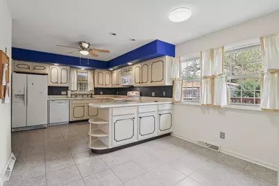2118 Bristol Road, Champaign, IL 61821 - Photo 15