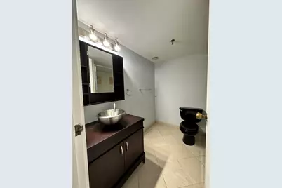 540 N Lake Shore Drive #201, Chicago, IL 60611 - Photo 7
