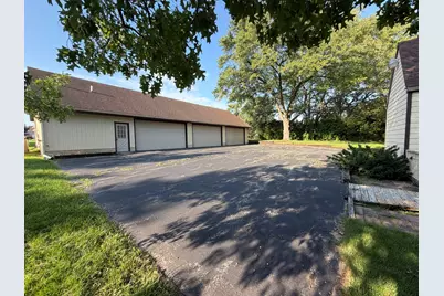 925 W Spring Street, South Elgin, IL 60177 - Photo 13