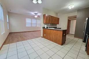 3959 Blackstone Dr, Aurora, IL 60504 - Photo 7