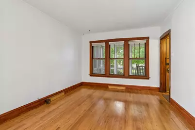 5228 N Ludlam Avenue, Chicago, IL 60630 - Photo 3