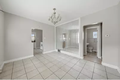 9516 S Yale Avenue, Chicago, IL 60628 - Photo 9