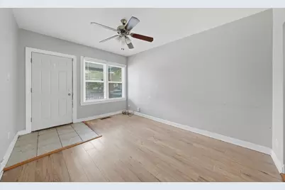 9516 S Yale Avenue, Chicago, IL 60628 - Photo 5