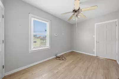 9516 S Yale Avenue, Chicago, IL 60628 - Photo 33
