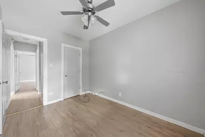 9516 S Yale Avenue, Chicago, IL 60628 - Photo 27