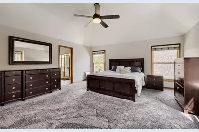 376 Amy Court, Glen Ellyn, IL 60137 - Photo 21