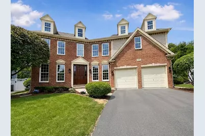 376 Amy Court, Glen Ellyn, IL 60137 - Photo 1