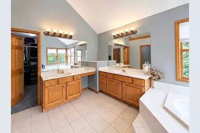376 Amy Court, Glen Ellyn, IL 60137 - Photo 25