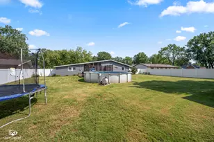 856 N Western Hills Dr, Kankakee, IL 60901 - Photo 27