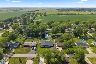 856 N Western Hills Dr, Kankakee, IL 60901 - Photo 31