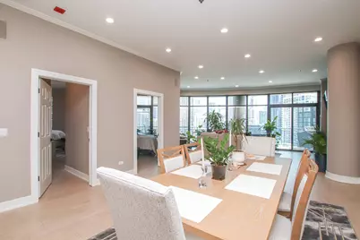 340 W Superior Street #1604, Chicago, IL 60654 - Photo 9