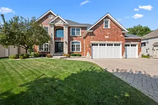 26105 Whispering Woods Cir, Plainfield, IL 60585 - Photo 3