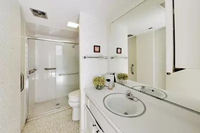 1845 Tanglewood Drive #3D, Glenview, IL 60025 - Photo 11