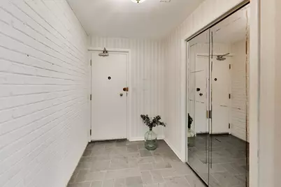 1845 Tanglewood Drive #3D, Glenview, IL 60025 - Photo 3