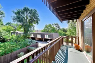 1845 Tanglewood Dr, Glenview, IL 60025 - Photo 9