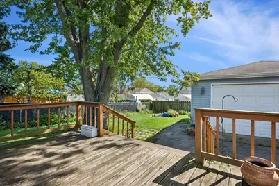 419 E Fullerton Avenue, Glendale Heights, IL 60139 - Photo 17