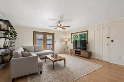419 E Fullerton Avenue, Glendale Heights, IL 60139 - Photo 9