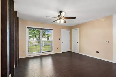 419 E Fullerton Avenue, Glendale Heights, IL 60139 - Photo 3