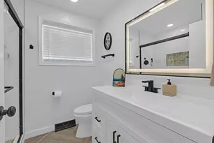 6820 N Sauganash Ave, Chicago, IL 60646 - Photo 21