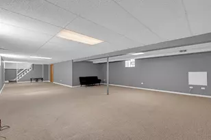 6820 N Sauganash Ave, Chicago, IL 60646 - Photo 27
