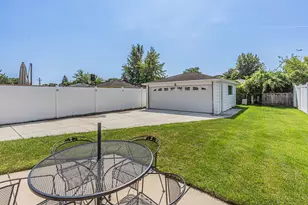 6820 N Sauganash Ave, Chicago, IL 60646 - Photo 29