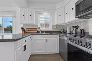 6820 N Sauganash Ave, Chicago, IL 60646 - Photo 15