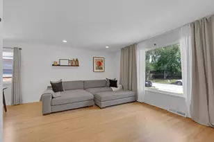 6820 N Sauganash Ave, Chicago, IL 60646 - Photo 5