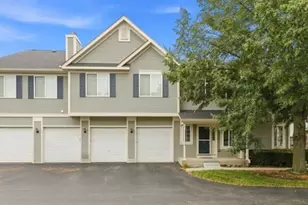 3 Windsor Cir, South Elgin, IL 60177 - Photo 1