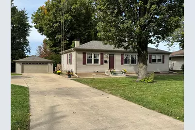 31 S Van Nortwick Avenue, Batavia, IL 60510 - Photo 1