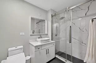 235 W Van Buren St, Chicago, IL 60607 - Photo 29
