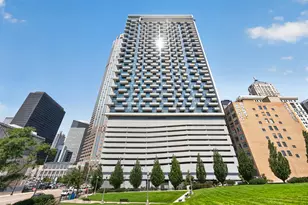 235 W Van Buren St, Chicago, IL 60607 - Photo 3