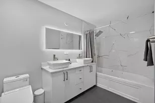 235 W Van Buren St, Chicago, IL 60607 - Photo 27