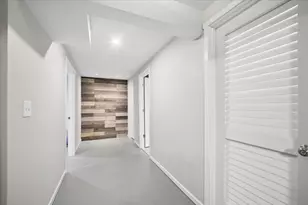 1390 Alexandra Blvd, Crystal Lake, IL 60014 - Photo 23