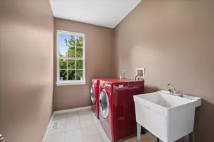 1390 Alexandra Blvd, Crystal Lake, IL 60014 - Photo 11