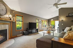 7723 Bridlewood Rd, Caledonia, IL 61011 - Photo 9