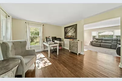 6N066 Chambellan Lane, Wayne, IL 60184 - Photo 19