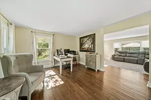 6N066 Chambellan Ln, Wayne, IL 60184 - Photo 19