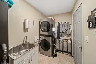 6N066 Chambellan Ln, Wayne, IL 60184 - Photo 25