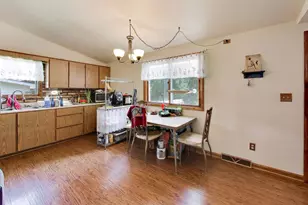 319 Luce St, Dalzell, IL 61320 - Photo 11