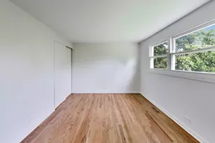 2307 N Kennicott Dr, Arlington Heights, IL 60004 - Photo 19